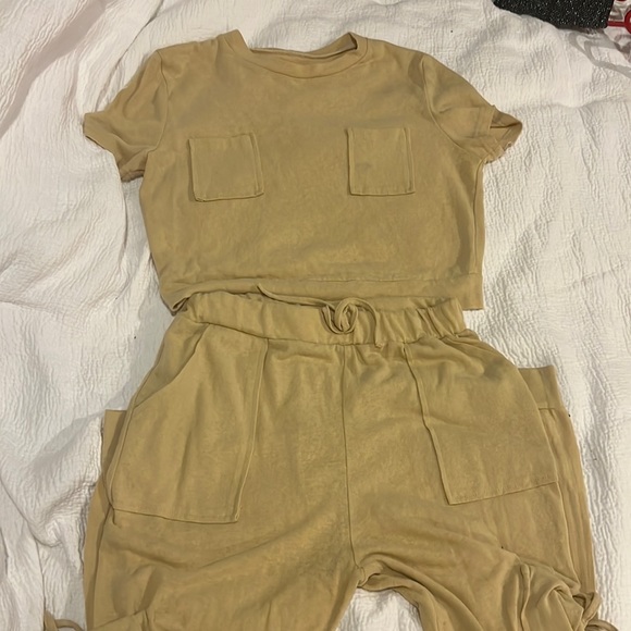 XL Tan 2 pc Crop Top and matching Pants Set - Picture 1 of 1